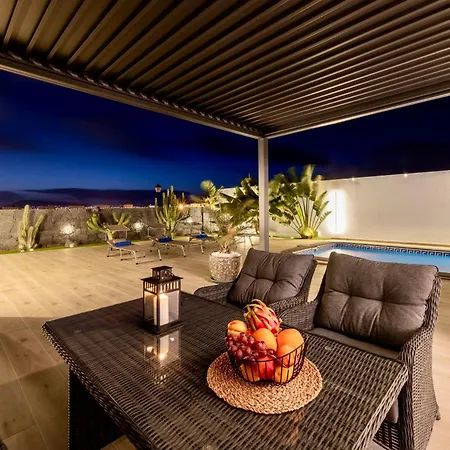 Βίλα - Heated Pool, Aircon Πλάγια Μπλάνκα