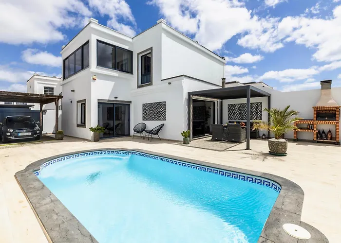- Heated Pool, Aircon فيلة بلايا بلانكا
