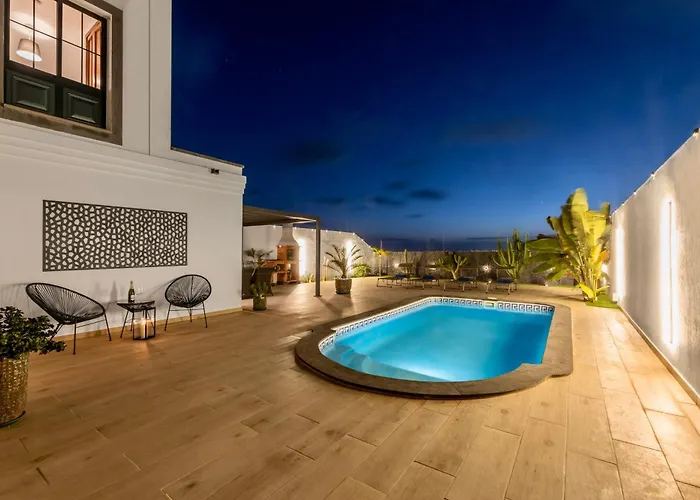 - Heated Pool, Aircon بلايا بلانكا
